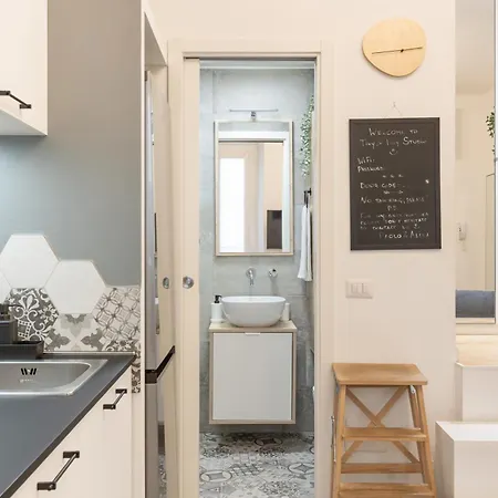 Appartement Tiny & Tidy In The Key Area Of Milaan