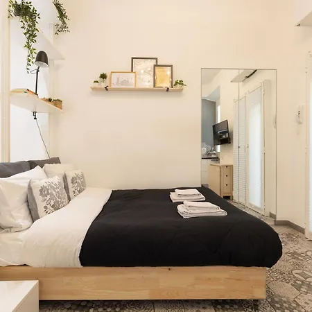 Tiny & Tidy In The Key Area Of Milaan