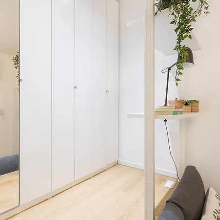 Tiny & Tidy In The Key Area Of Appartement *