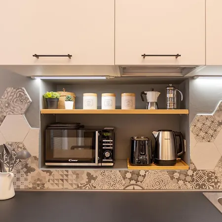 アパート Tiny & Tidy In The Key Area Of *
